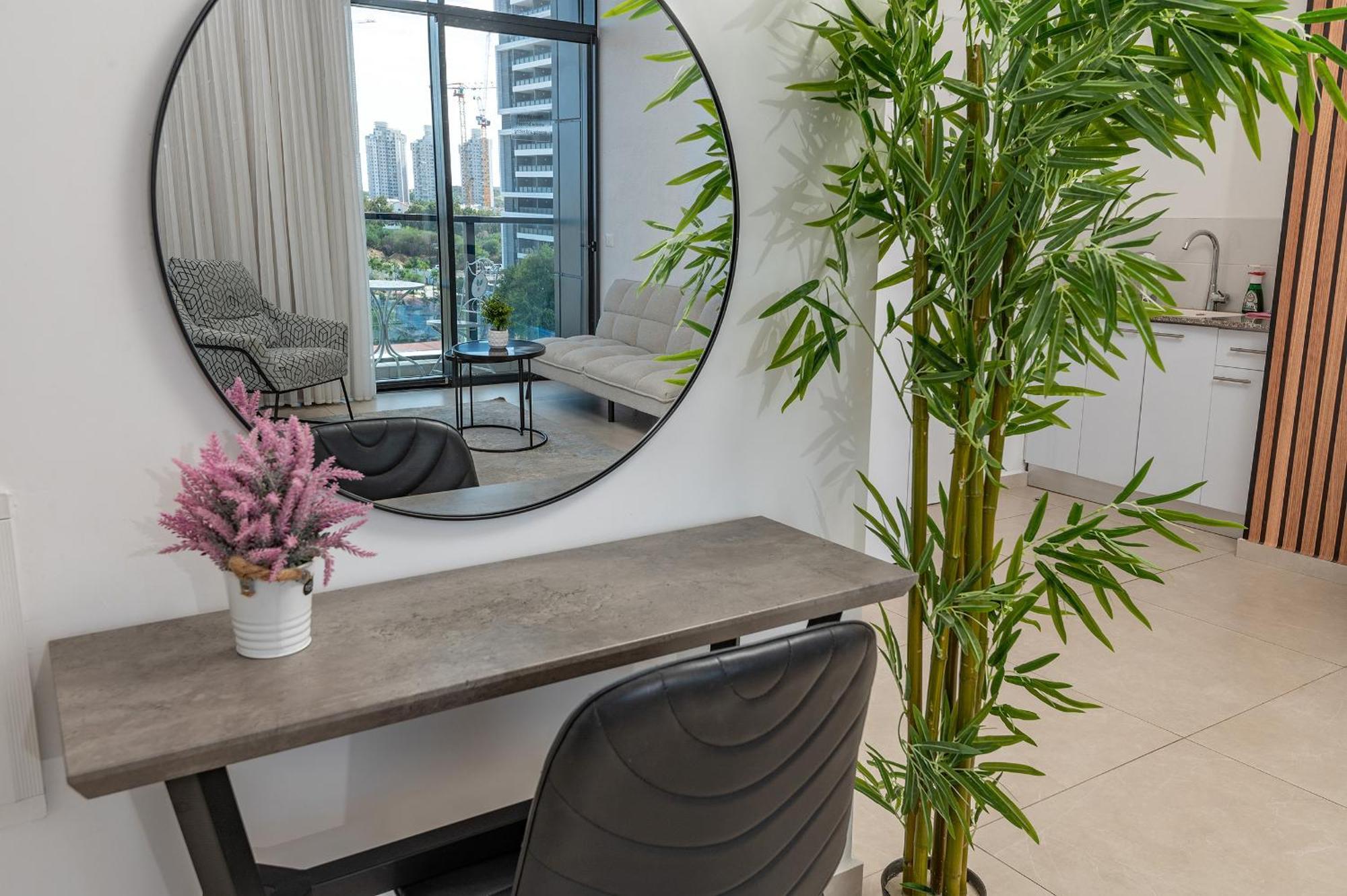 Hi-Yam Seaview Apartments & Suites - יש ממ"ד Bat Yam Habitación foto